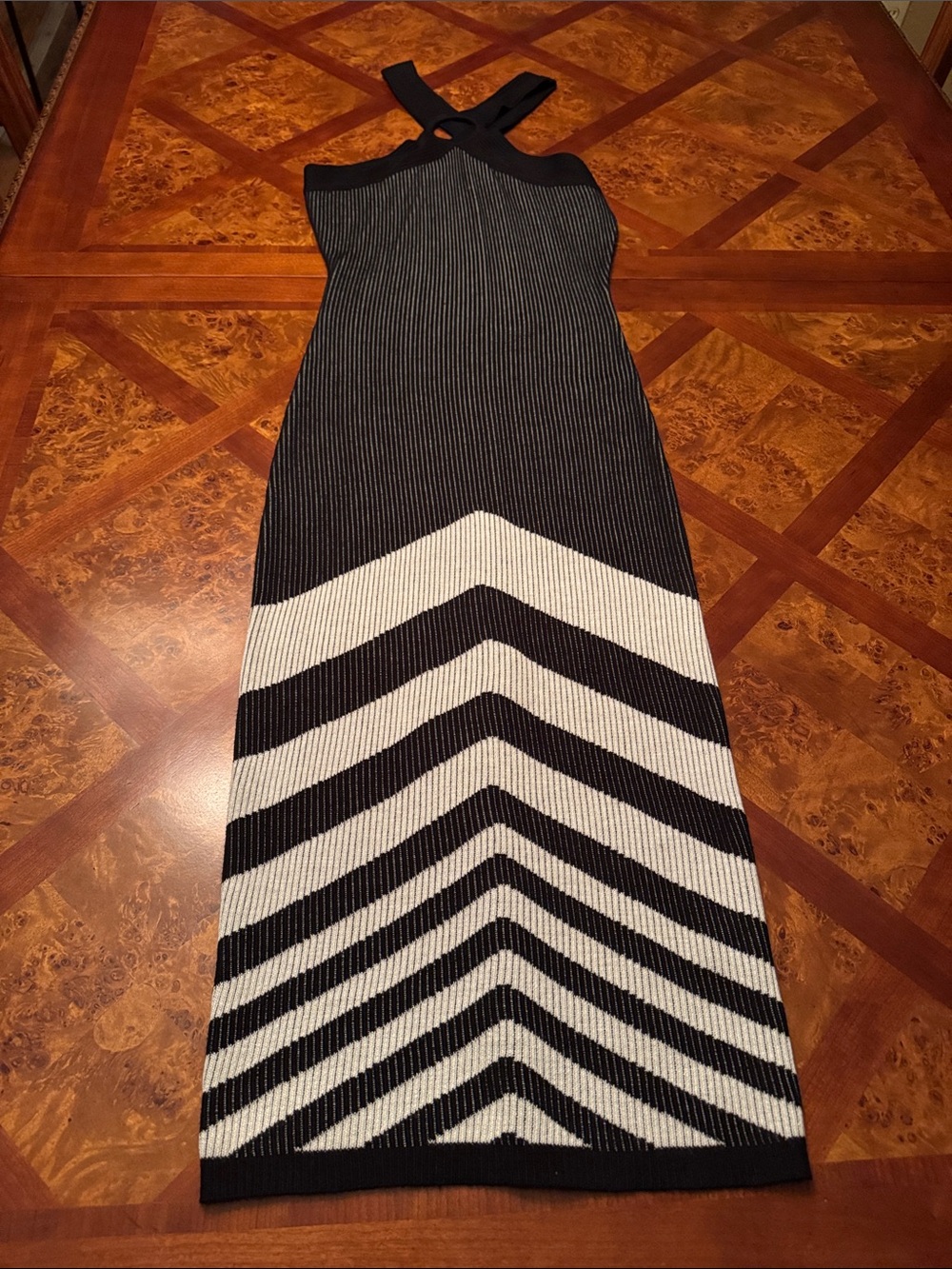 Almost Famous Black and White Chevron Maxi Dress